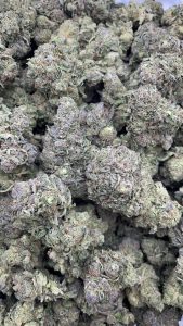 frosted grapes strain